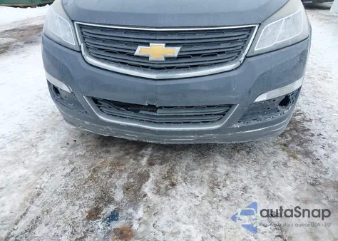 2013 Chevrolet Traverse Ls z USA, uszkodzony, nr VIN 1GNKRFKDXDJ172335